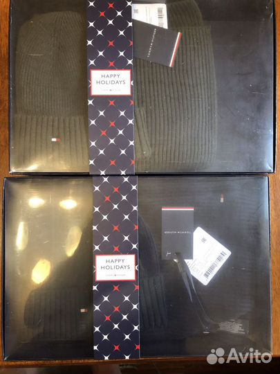 Шапка и шарф Томи Хилфигер подарочный набор