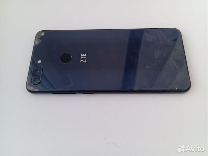 ZTE Blade V9, 3/32 ГБ