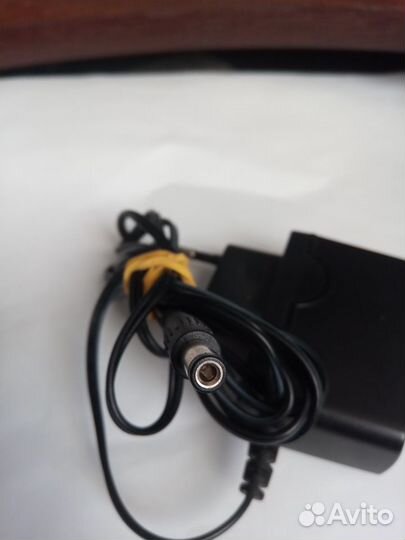 Блок питания 9V 0.6A для роутеров, коммутаторов