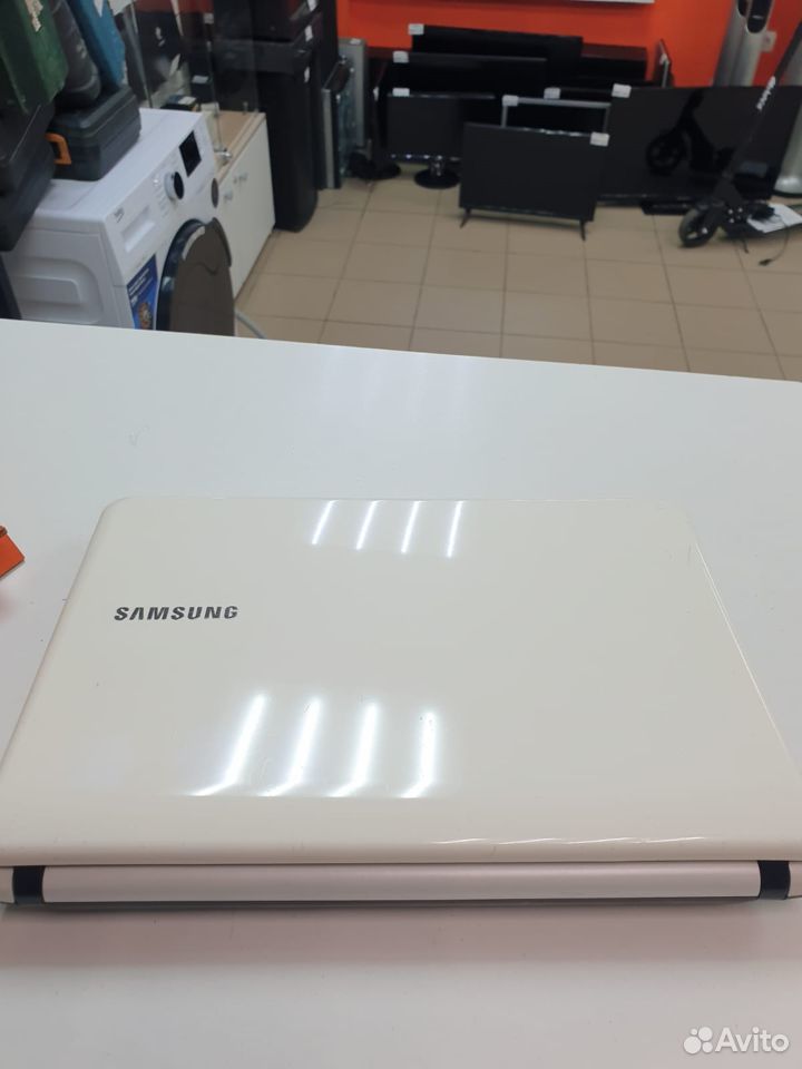 Нетбук Samsung NP-NC110 a08