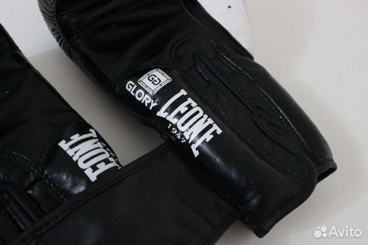 Боксерские перчатки leone