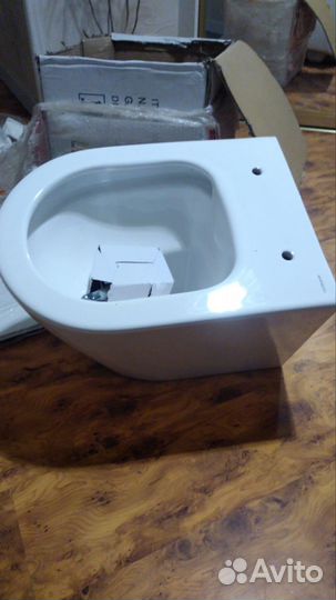 Унитаз новый