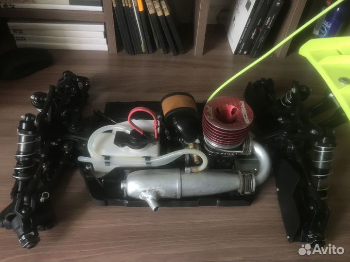 Радиоуправляемая модель багги 1/8 Xray XB9
