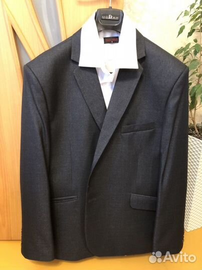 Костюм мужской