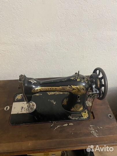 Швейная машина Singer