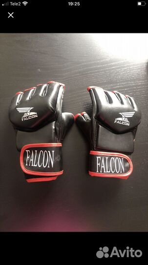Боксерские перчатки