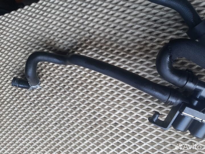 BMW E60 E63 Патрубок системы охлаждения