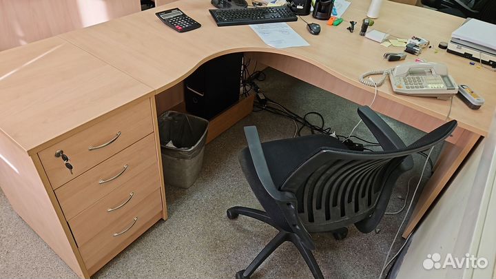 Набор офисной мебели