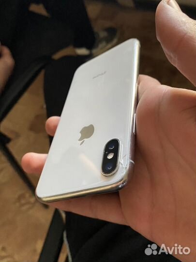 iPhone X, 64 ГБ