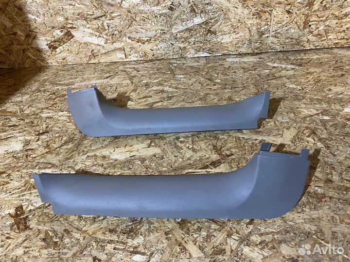 Обшивка двери багажника VW Touareg GP 02-10