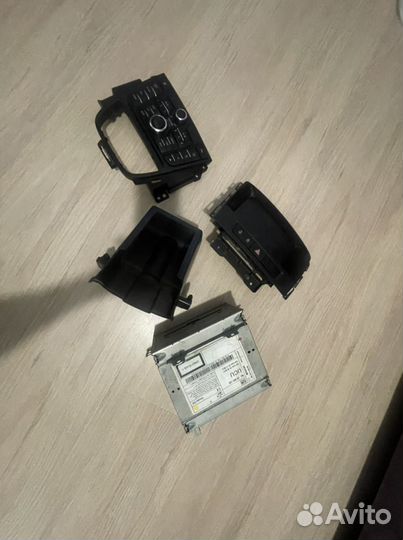 Головное устройсво на opel astra j