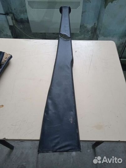 Накладка центральной стойки Mercedes w123 мерседес