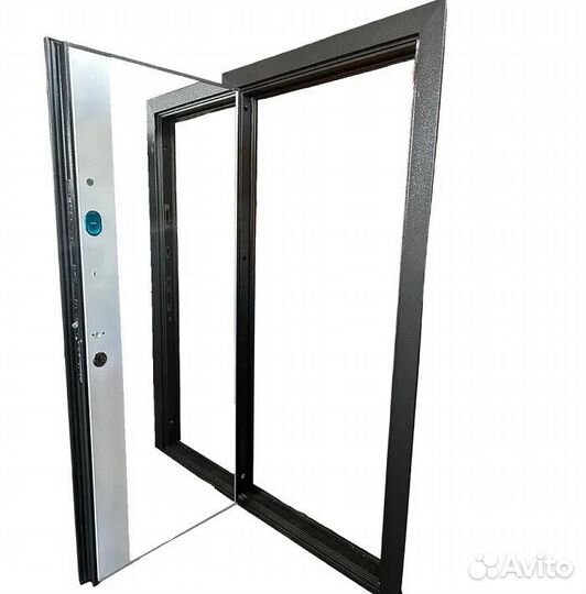 Входная металлическая дверь Тайга 9 см Зеркало