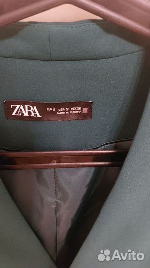 Жилетка zara 42-44 зеленая новая