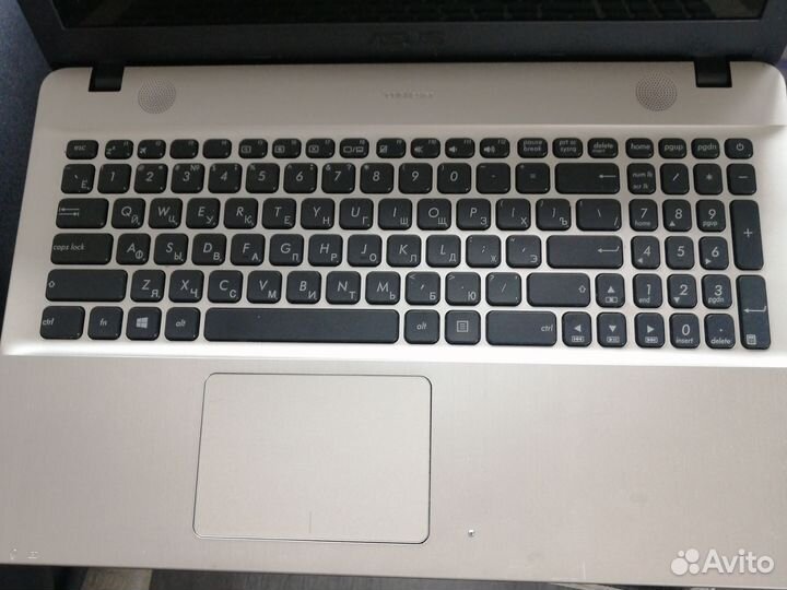 Ноутбук asus