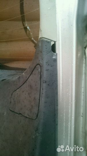 Задняя дверь colt plus