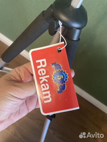 Штатив для видеокамеры