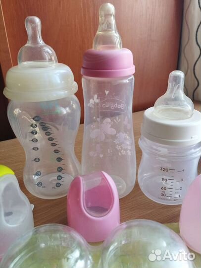 Бутылочки для кормления и пауч-контеньеры