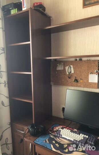 Школьный уголок