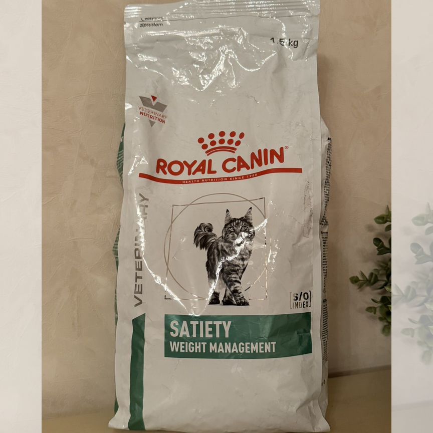 Сухой корм Royal Canin Satiety Weight 1,5 кг