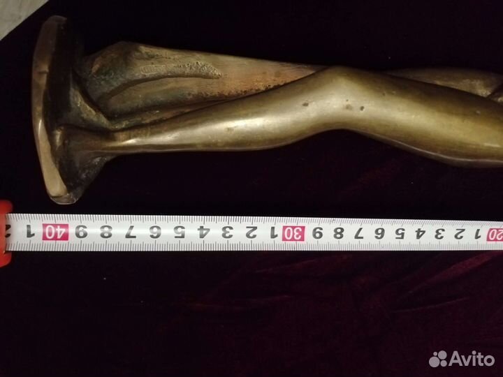 Подсвечник, девушка