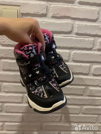 Кроссовки демисезонные