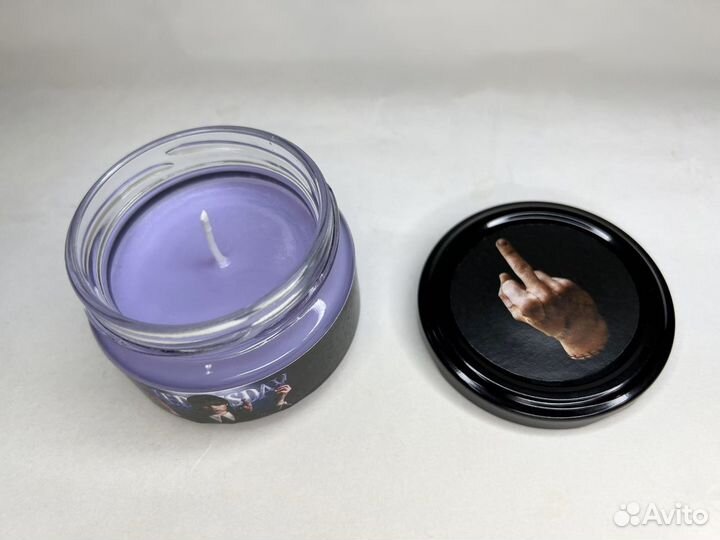 Уэнсдэй Адамс, Wednesday свеча, Уенсдей