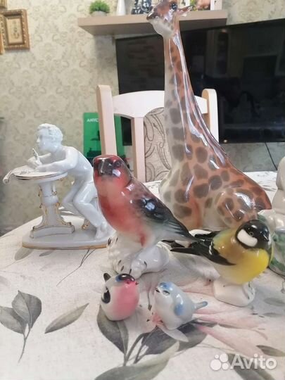 Фарфоровые статуэтки разных производителей и лет