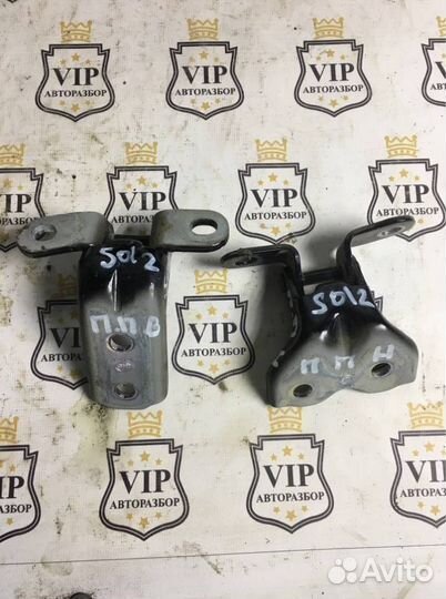 Петля двери передней верхняя и нижняя, задней