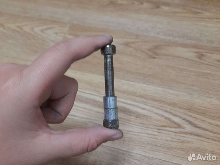 Детали на трюкавой самокат