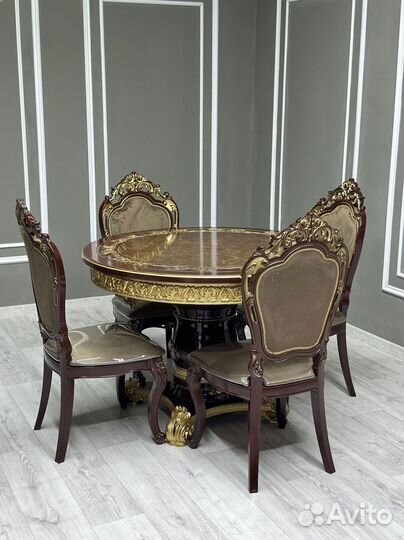 Стол и стулья в гостиную.Оплата при получении