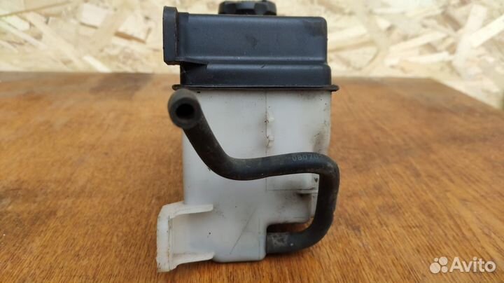 Расширительный бачок Хенде Санта Фе 2 Hyundai Sant