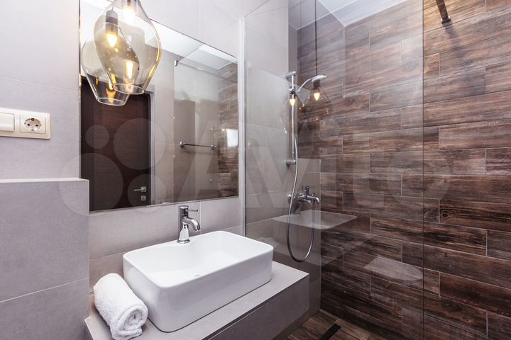 2-к. квартира, 52 м², 3/3 эт.