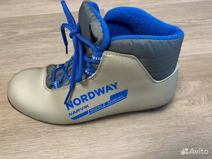 Продам лыжные ботинки Nordway Narvik