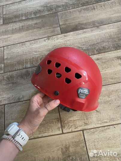 Каска альпинистская petzl