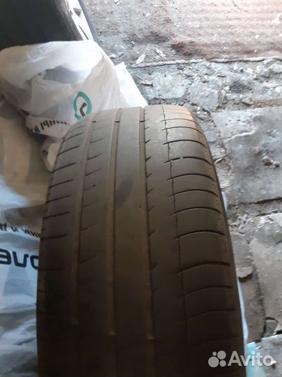 R18 Michelin CrossClimate 225/60, PCD 5x115 DIA 70.02