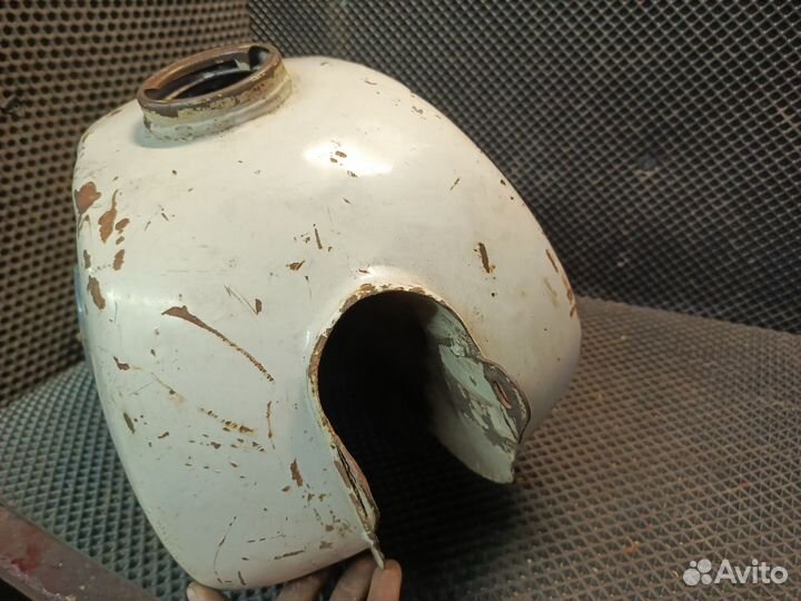 Бензобак на мотоцикл иж