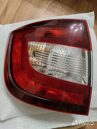 Фонарь задний левый Шкода Рапид