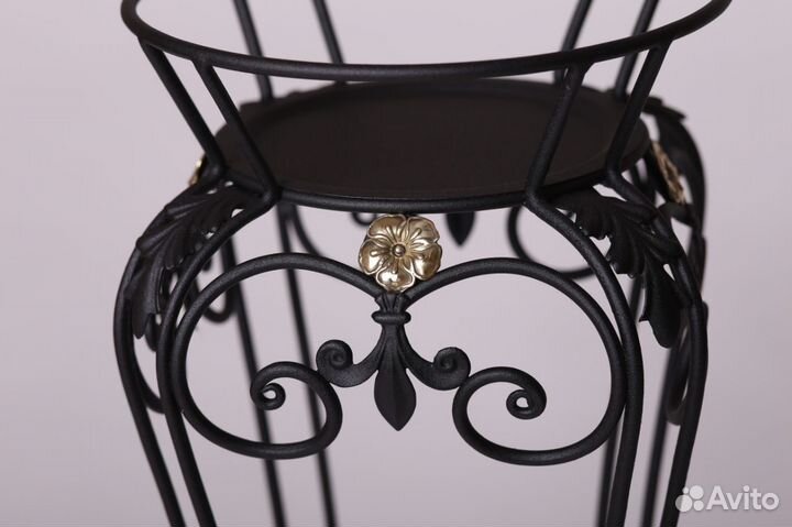 Подставка для цветов кованая ручная работа