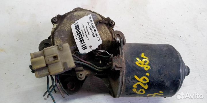 Моторчик стеклоочистителя передний Mazda 626 GC 8