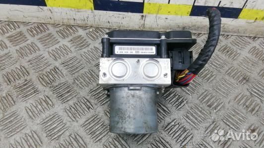 Блок ABS BMW X3 E83 (7BN07KW01)