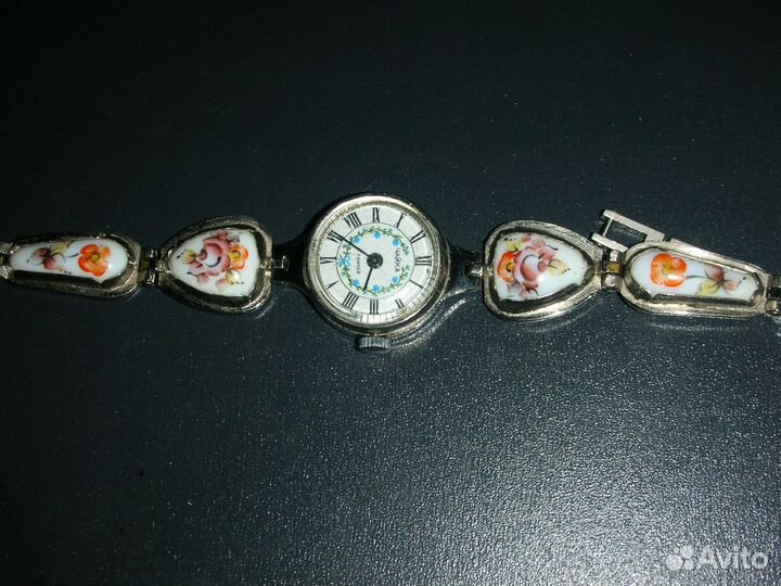 Часы механические женские наручные на ходу