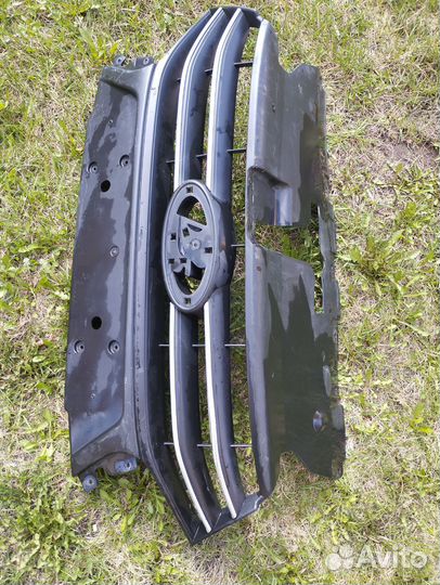 Решетка радиатора vesta