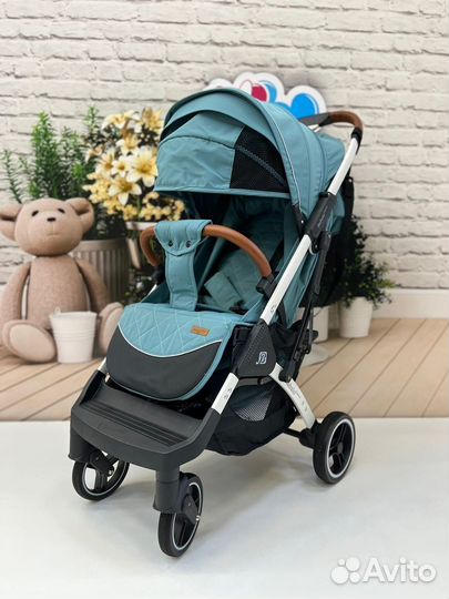 Прогулочная коляска новая