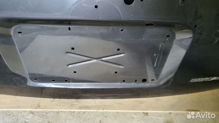 Дверь задняя Cadillac Escalade 3