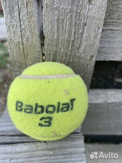 Теннисный мяч