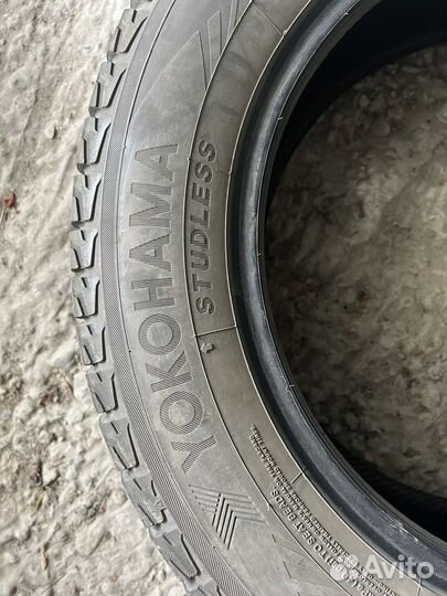 Yokohama Ice Guard G075 215/65 R17