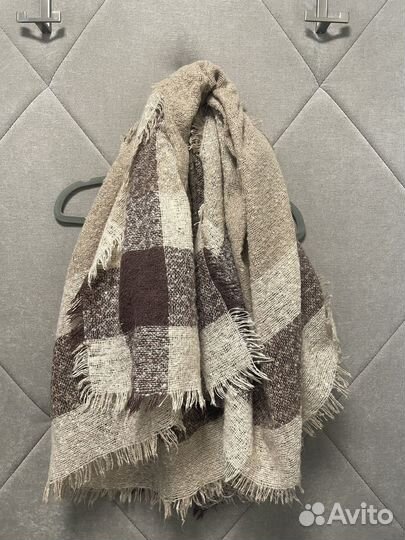 Шарфы платки палантины новые