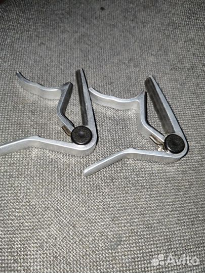 Каподастр для гитары