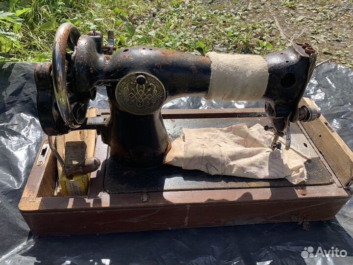 Швейная машинка домашняя класса 1- А 1951 г